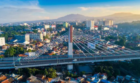 plan a Bandung getaway with Traveloka